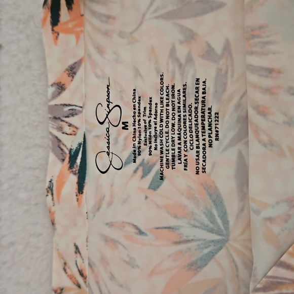 Jessica Simpson | NWOT Women's Bra/Pantie Set Soft T-Shirt Push-Up Underwire 34C - Picture 8 of 9